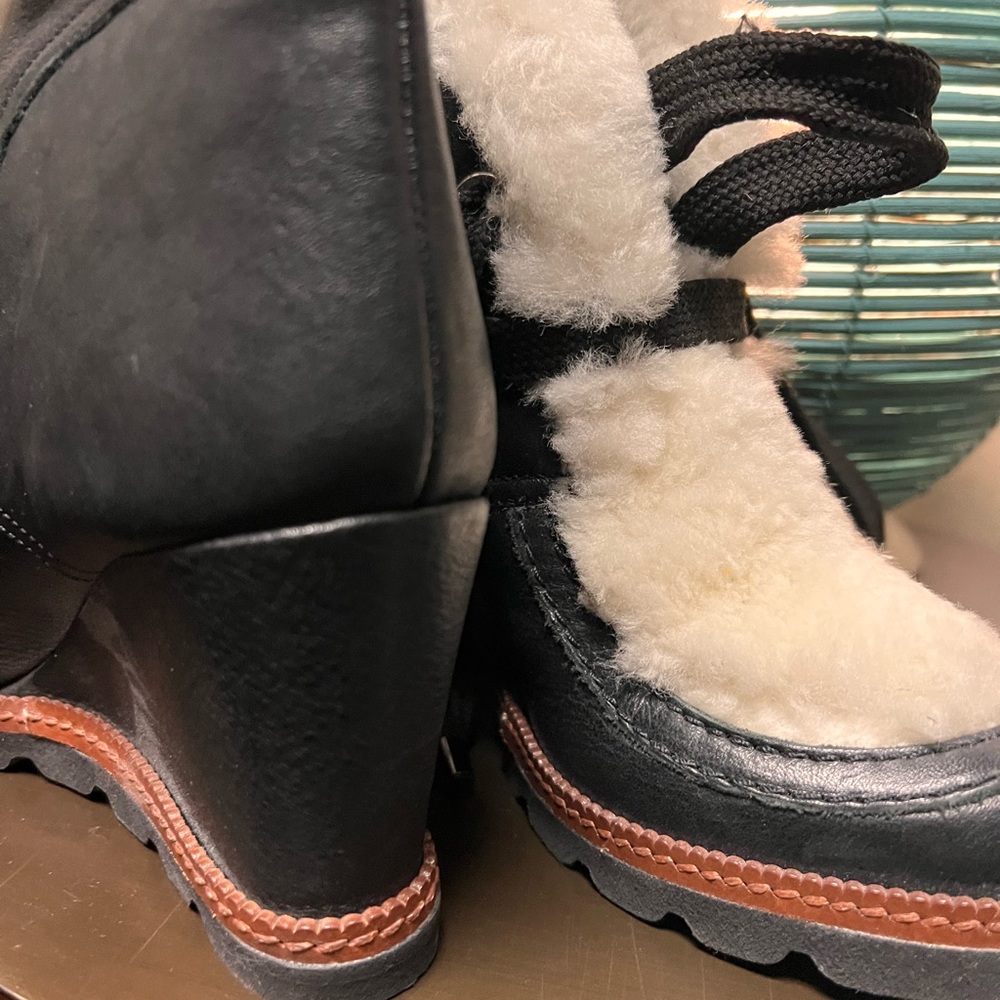 Fabianelli fur ankle boots - size 5